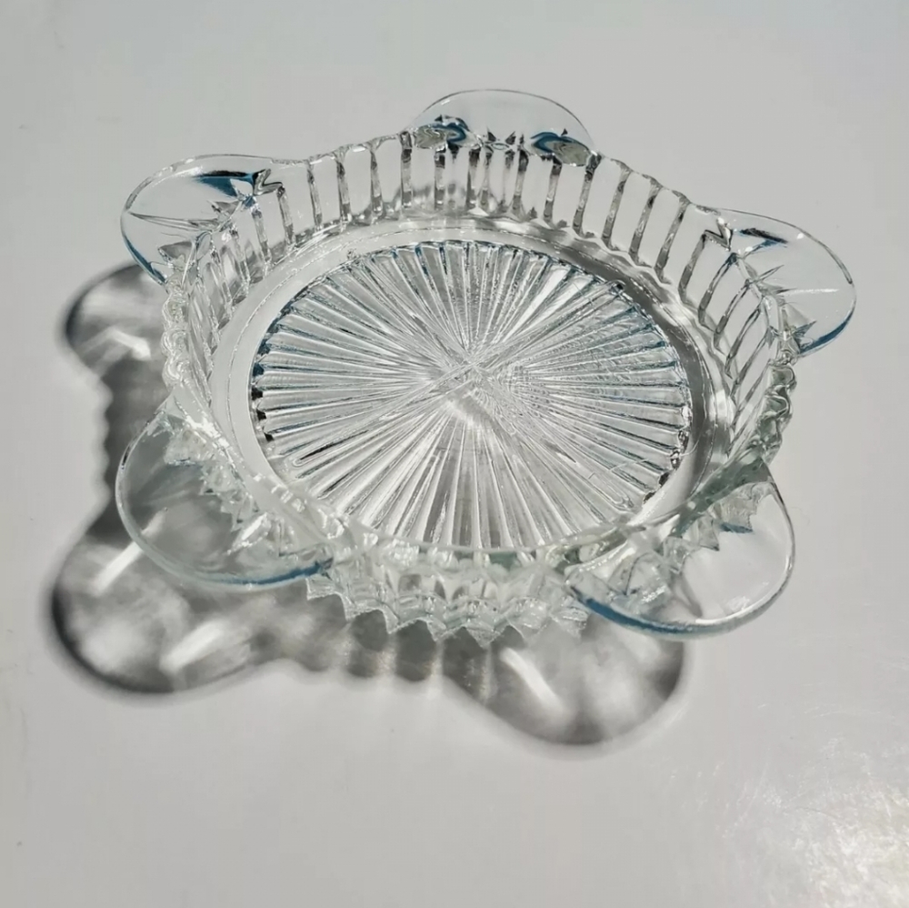 Vintage Ashtray Clear Glass 5 Groove Divided  Trinket Tray 4 Inch - Picture 4 of 5